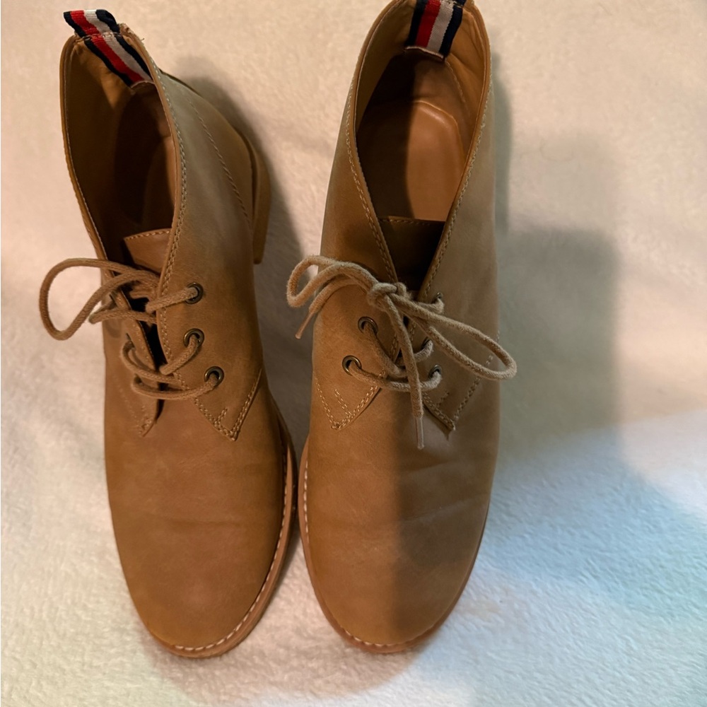 Tommy Hilfiger Tan Chukka Boots